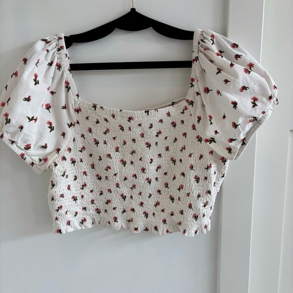 American Eagle Smocked Puff Sleeve Floral Blouse Womens Size XL Dainty Florals - Picture 2 of 8